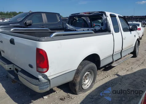 2001 Ford F-150 Lariat/Xl/Xlt z USA, uszkodzony, nr VIN 2FTRX17W41CA56147